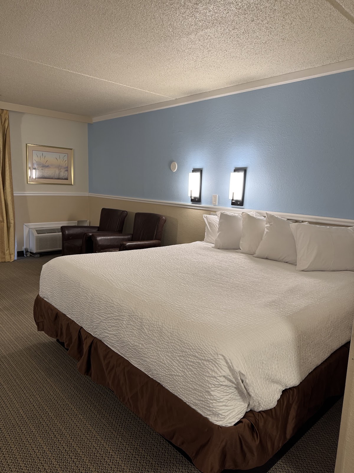 Current king room